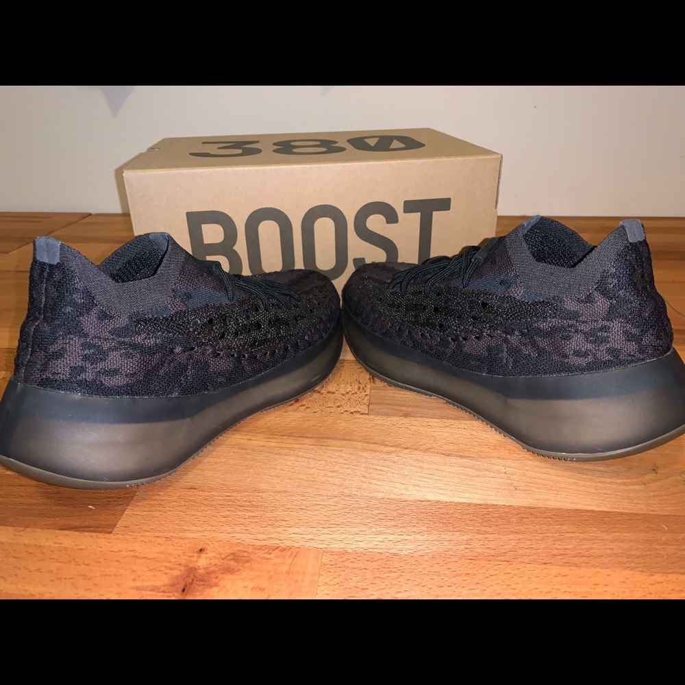 Yeezy 380 in Onyx - Picture 7 of 10